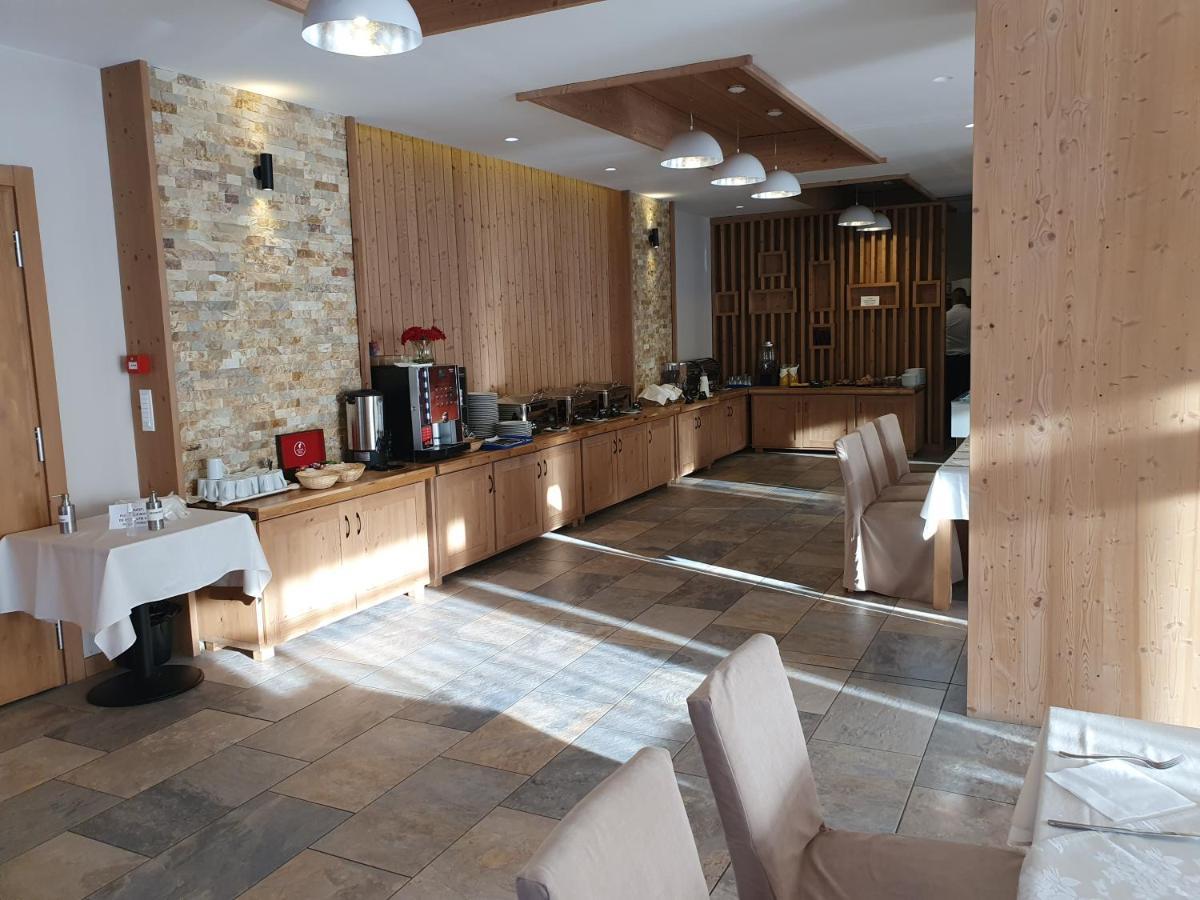 Monte Cervo Bio Hotel & Spa Ковасна Экстерьер фото